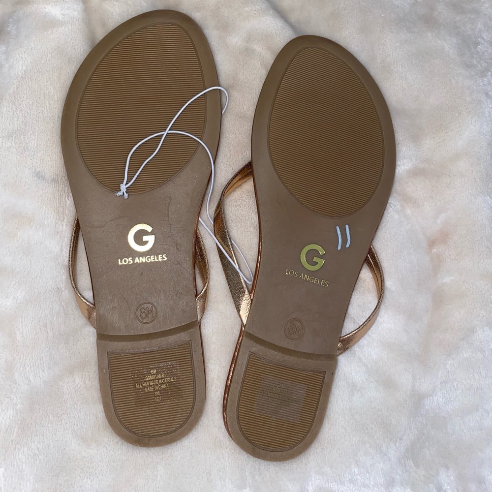 flip flops - Picture 3 of 3